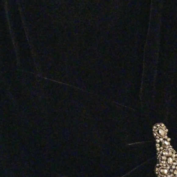 COPY - Black Velvet Slimming A-line Evening Holiday Dress - Picture 5 of 7